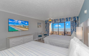 Ocean Reef Resort - Direct Oceanfront Studio - Nicely Updated! Perfect for 2-4 guests! Unit 401
